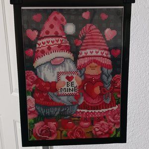 Diamond painting valentines gnome